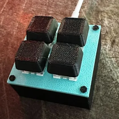 3D printing and coding my Mini Macro Pad